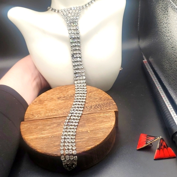 Jewelry - ‎N3330 stunning tennis tie elegant formal necklace bling it up!